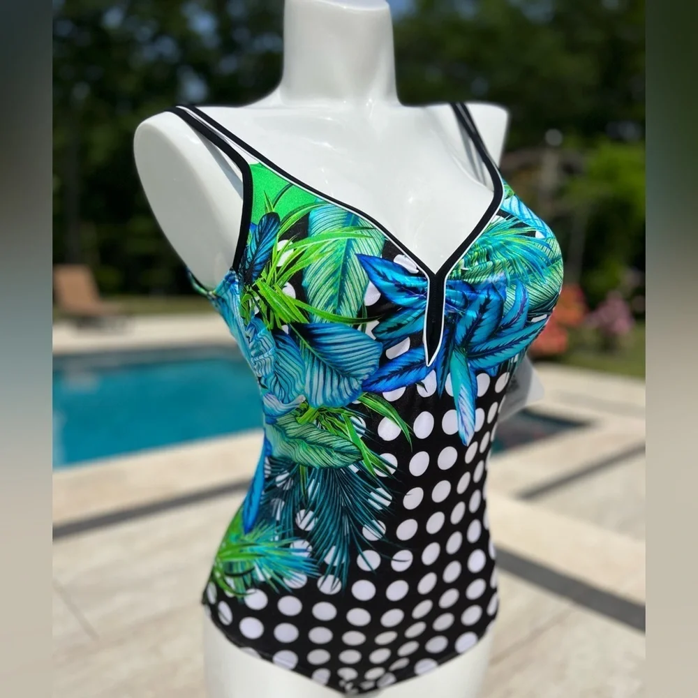 ‼️SALE ‼️ NWT One Piece Swimsuit By Sunflair polkadot with palm print Size 14